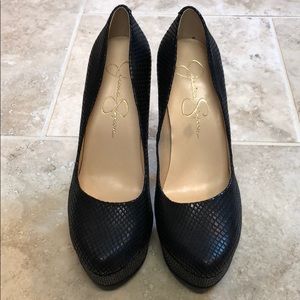 Jessica Simpson Waleo heel.